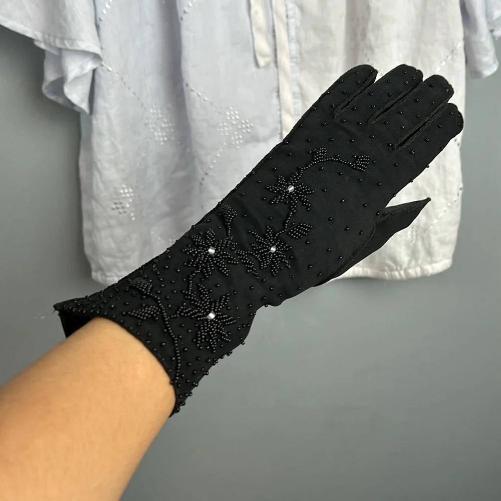 Vintage beaded opera gloves size small- estimate size